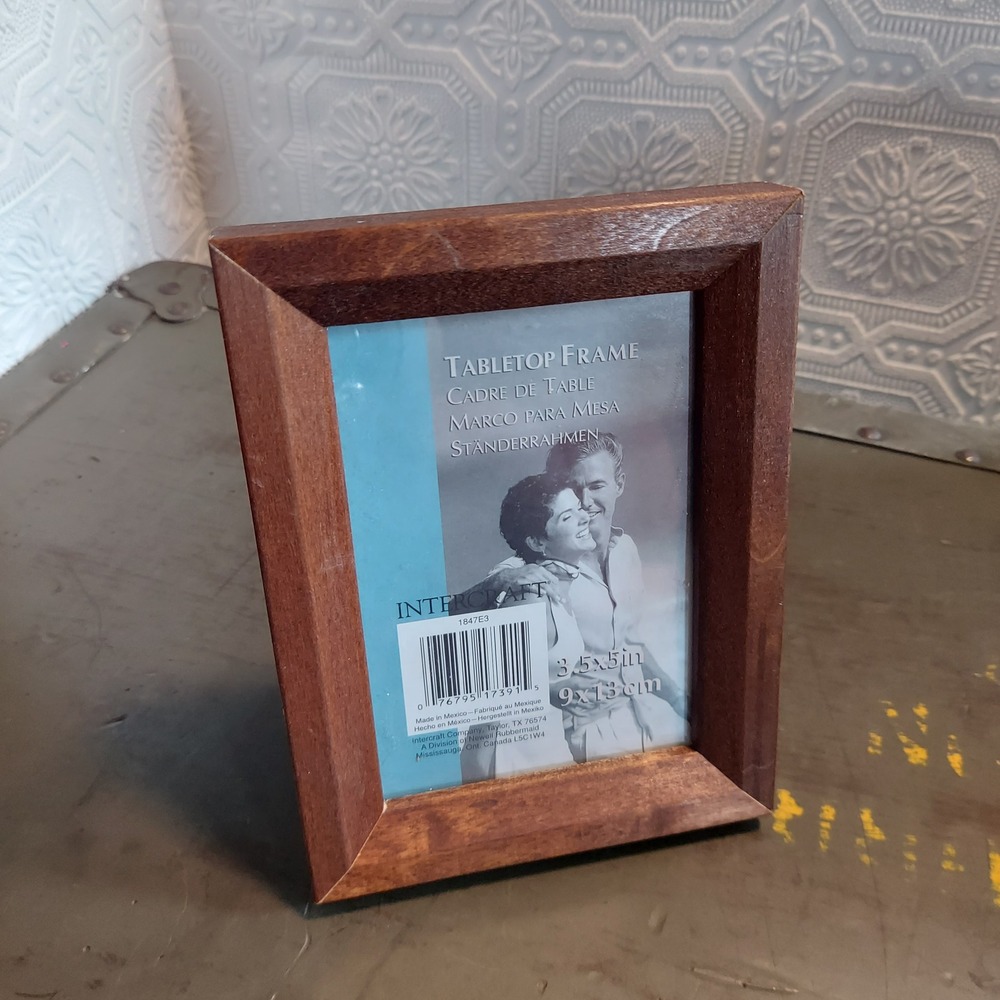 Intercraft Wood Tabletop Picture Frame 3.5x5 Brown 1847E3 Vertical Easel Back
